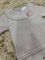 Conjunto punto volante cuello camel