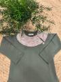 Sudadera cuello flores