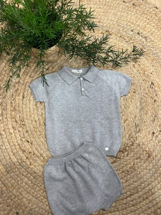 Conjunto punto cuello polo gris